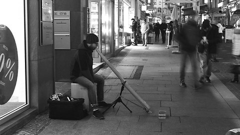 Straßenmusik in Halle an der Saale, Philipp Gerisch (Foto: Thomas Schult)